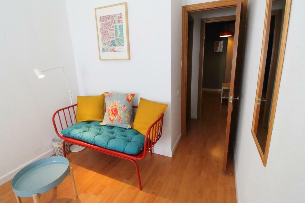 Bed And Beach Barcelona Apartment — Photos 1